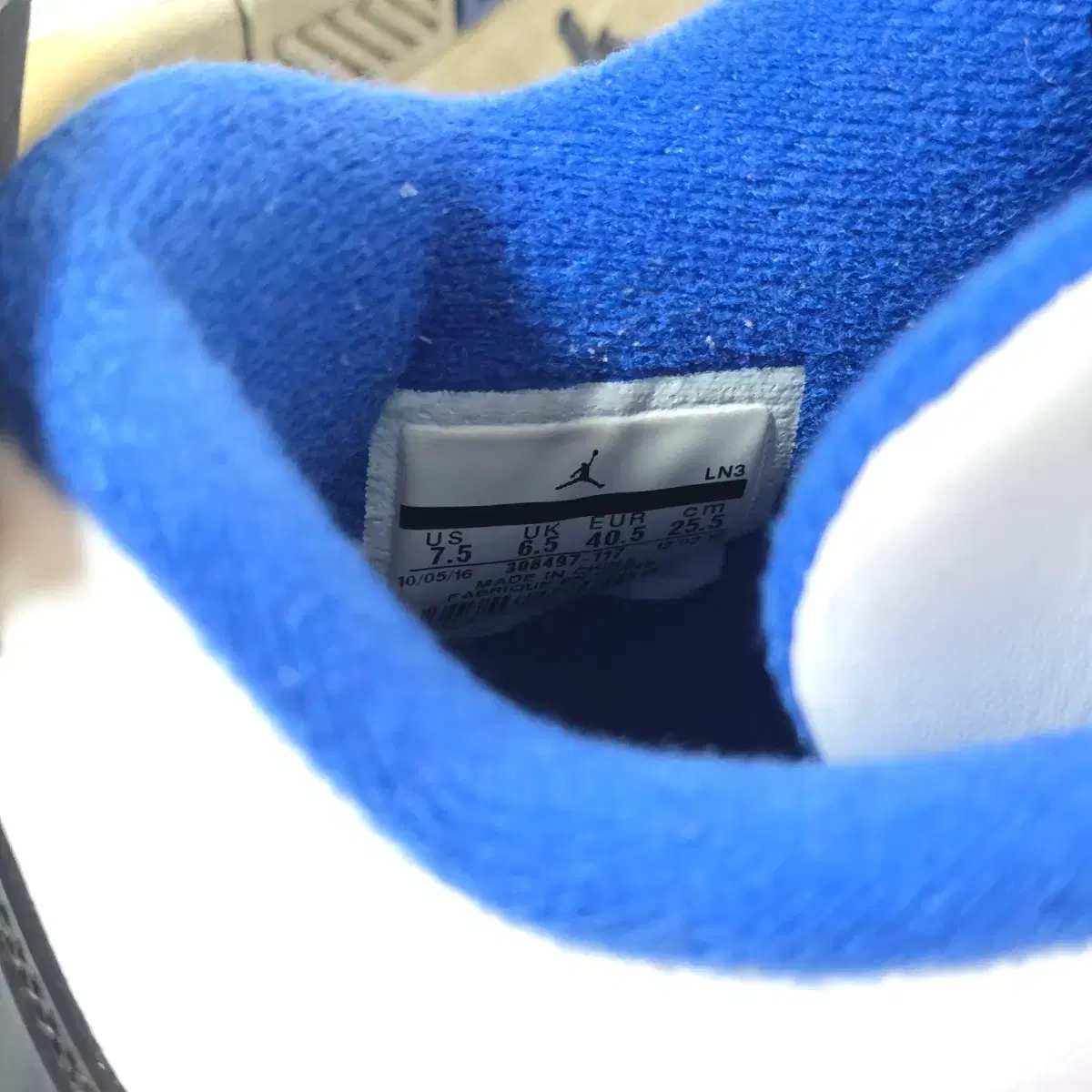 thumbnail-9